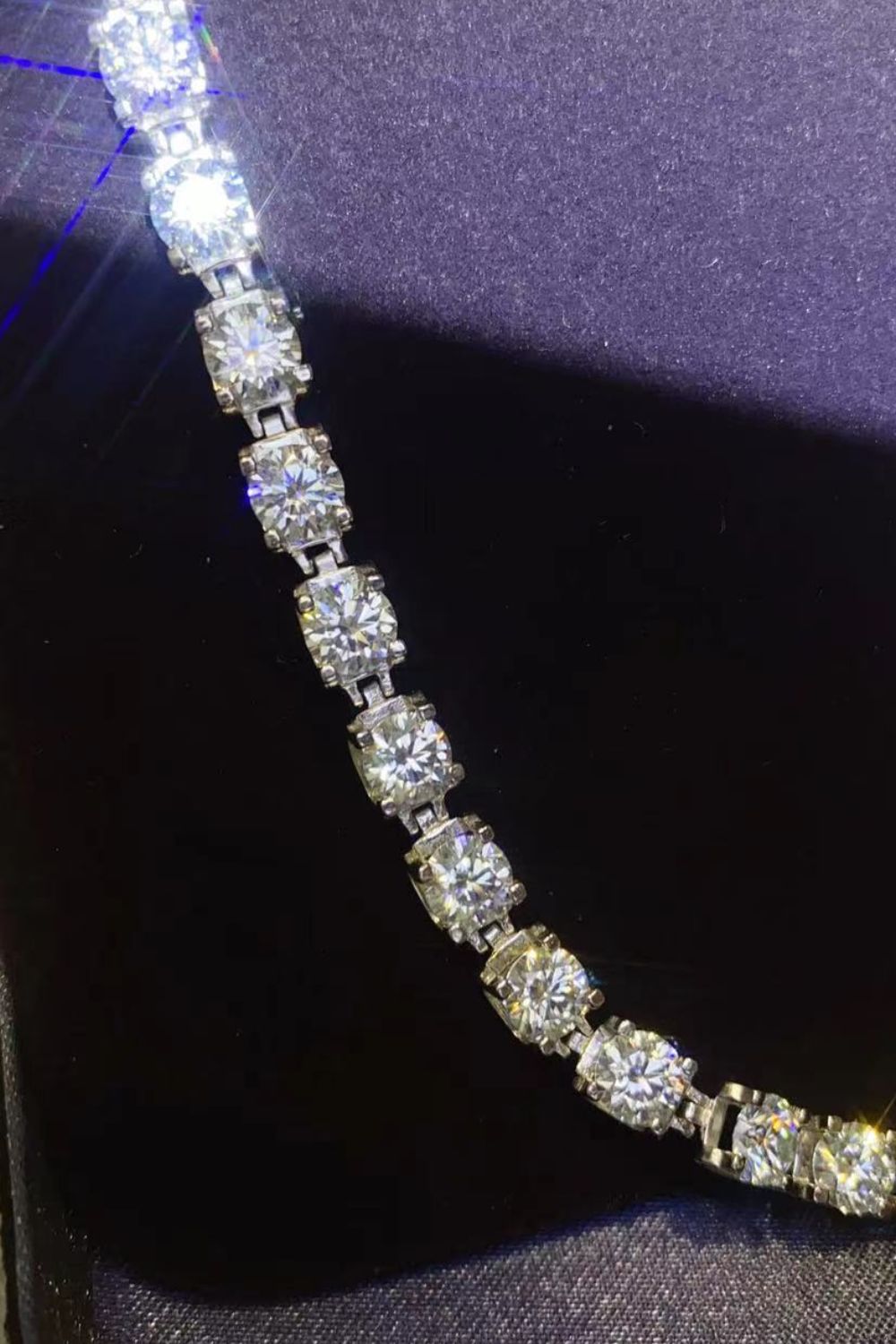 10 Carat Moissanite Platinum-Plated Bracelet Trandify Deal