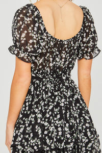 Love Tree Ditsy Floral Short Sleeve Romper Trandify deal
