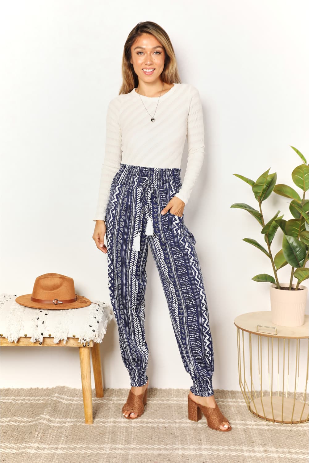Geometric Print Tassel High-Rise Pants Trandify deal