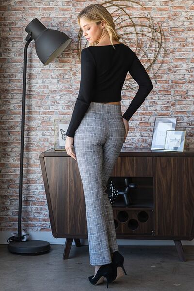 Plus Size Flare Pants with Wide Waist – Casual & Office Wear Outfit