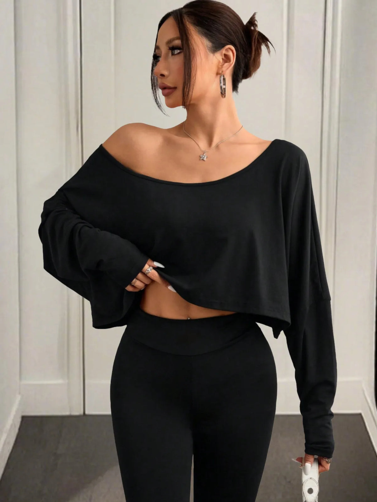 Women’s Stylish Boat Neck Long Sleeve Crop Top – USA Fashion Trend
