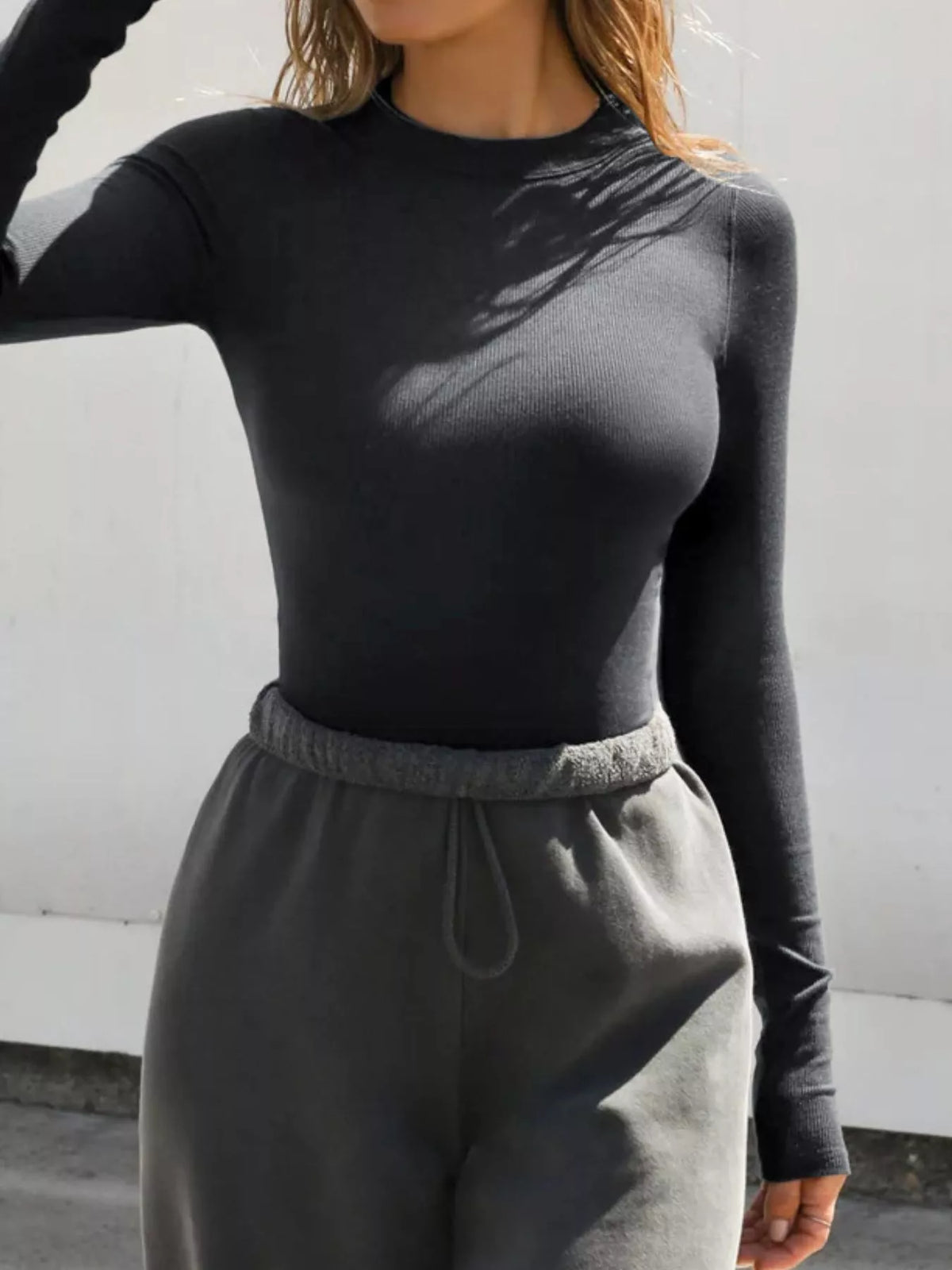 Ribbed Long Sleeve Crop Top - Soft Basic T-Shirt