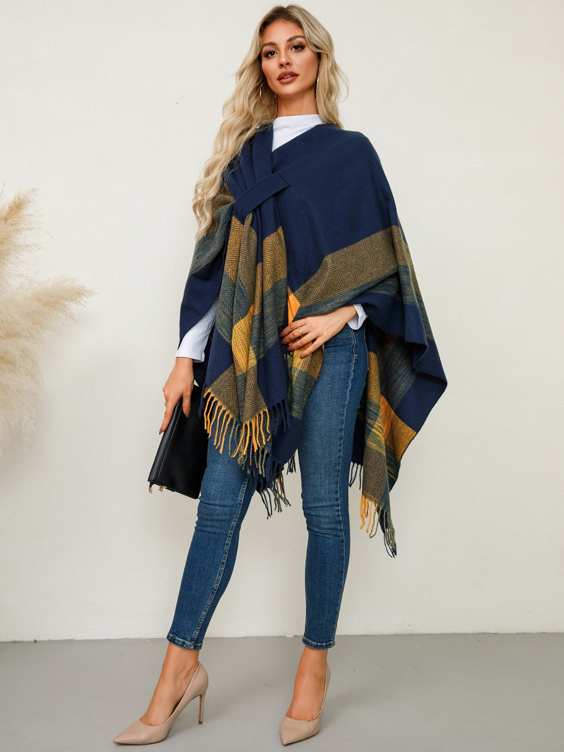 Fringe Contrast Plaid Poncho Trandify Deal