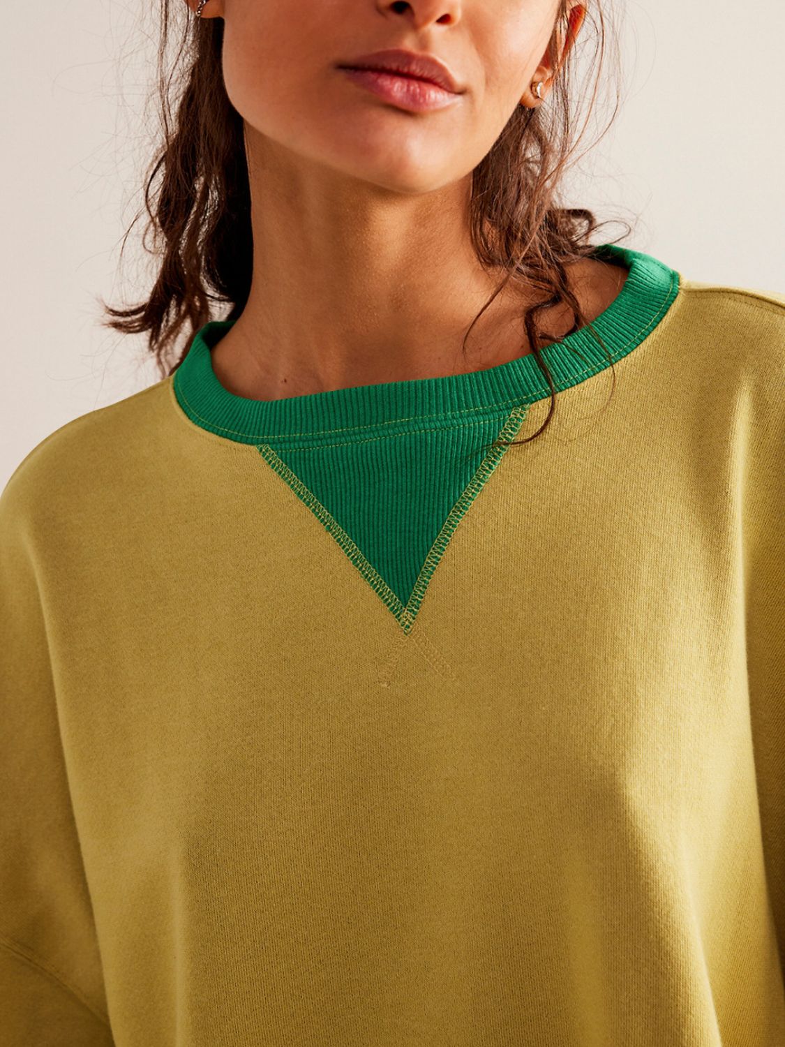 Contrast Trim Round Neck Long Sleeve Sweatshirt Trandify Deal