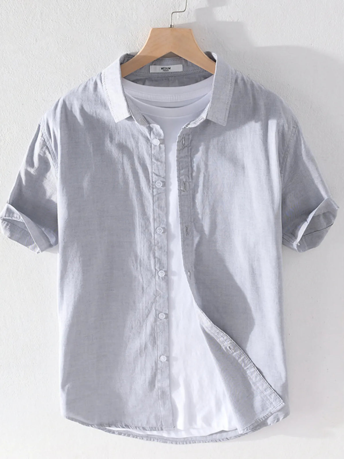 Breathable Plus Size Men’s Shirt – Lightweight Short Sleeve Button-Up – Office & Vacation Style